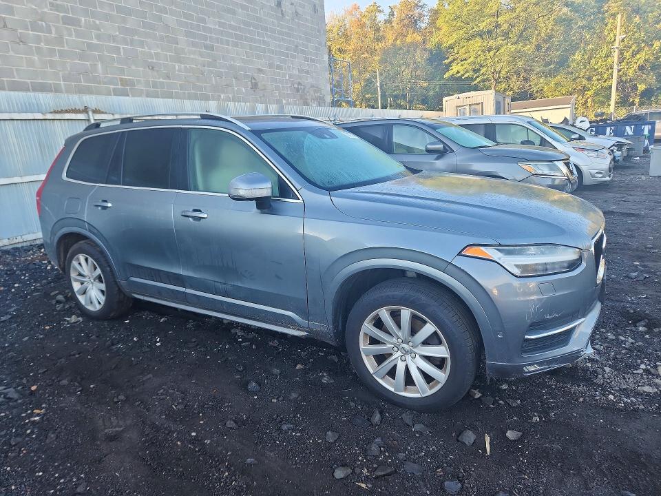 Foto 4 de la subasta – 2017 VOLVO XC90 con VIN YV4A22PK1H1155824