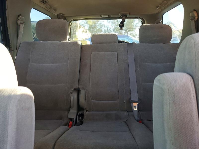 Photo 10 from auction – 2002 TOYOTA SEQUOIA with VIN 5TDZT34A22S123351
