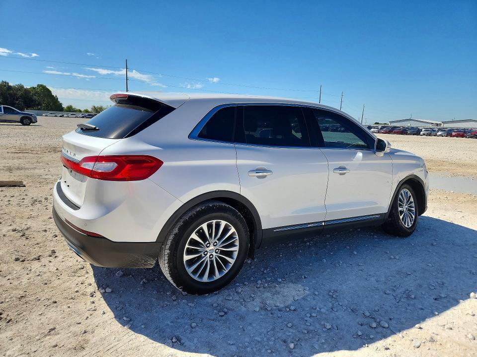 Zdjęcie 3 z aukcji – 2016 LINCOLN MKX z VIN 2LMTJ6KR1GBL39755