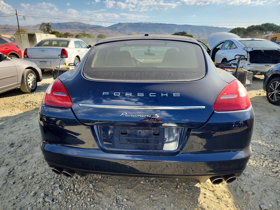 Photo 6 from auction – 2012 PORSCHE PANAMERA with VIN WP0AB2A77CL060981