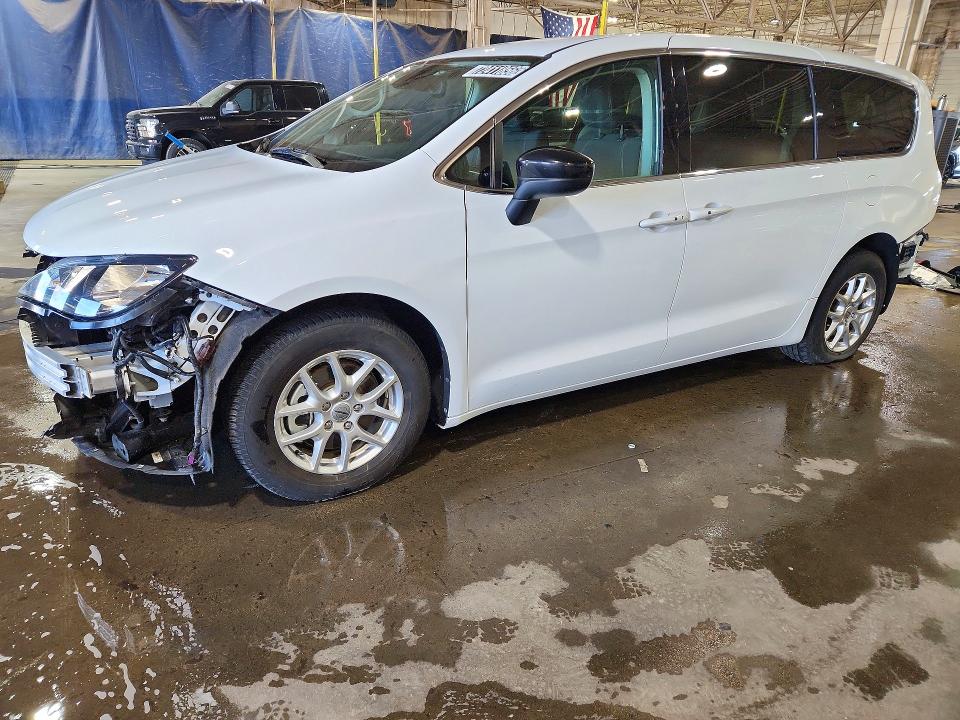 CHRYSLER VOYAGER 2024 with VIN 2C4RC1CGXRR176635 - Photo from auction