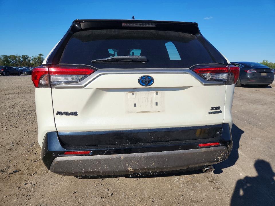Zdjęcie 6 z aukcji – 2020 TOYOTA RAV4 z VIN 2T3EWRFV4LW055062
