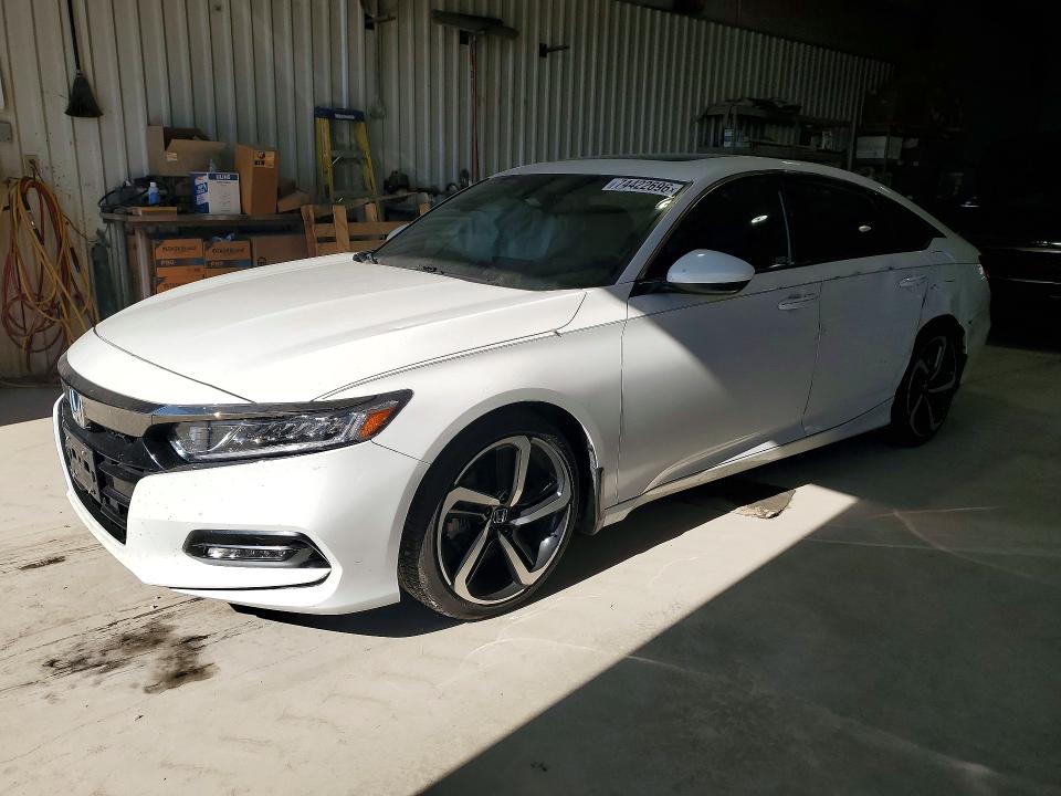 HONDA ACCORD 2019 with VIN 1HGCV2E30KA004044 - Photo from auction
