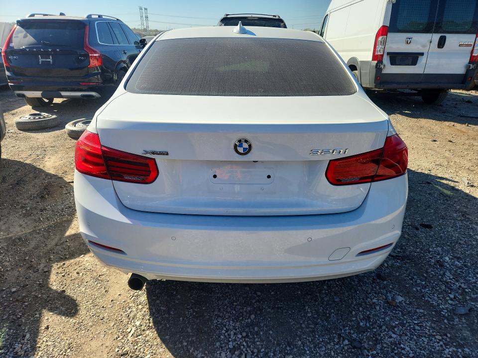Снимка 6 от търг – 2017 BMW 320 с VIN WBA8E5G53HNU41801
