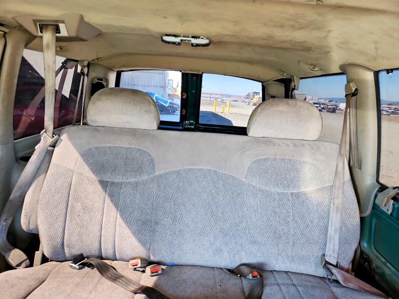 Photo 10 from auction – 1998 CHEVROLET ASTRO with VIN 1GNDM19W7WB209131