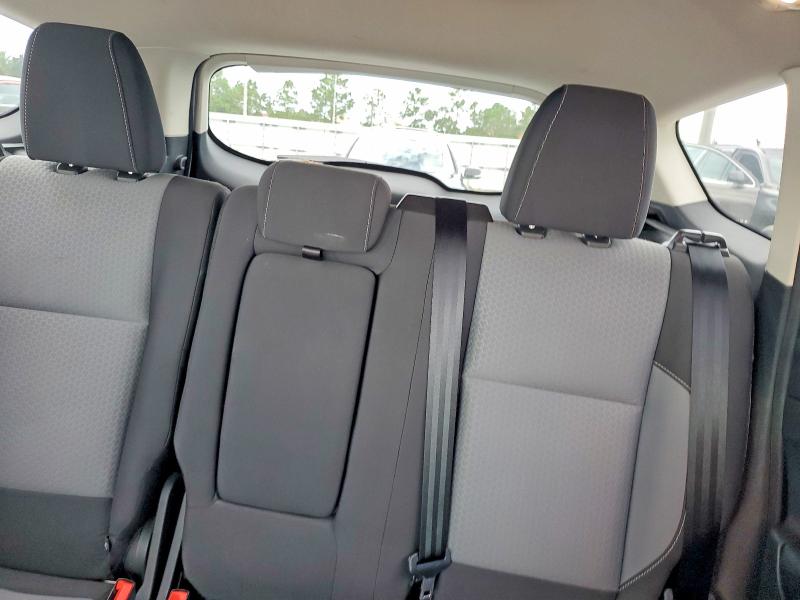 Photo 10 from auction – 2018 FORD ESCAPE with VIN 1FMCU0GD7JUA65590
