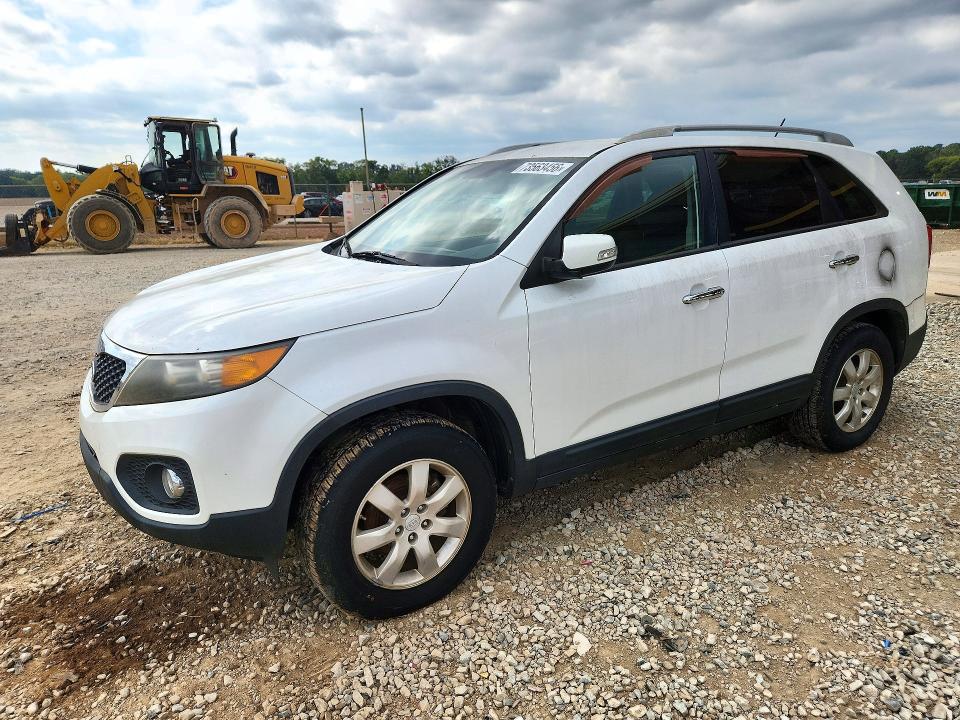 KIA SORENTO 2011 with VIN 5XYKT4A15BG162928 - Photo from auction
