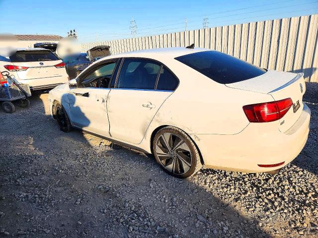 Снимка 2 от търг – 2015 VOLKSWAGEN JETTA с VIN 3VW4T7AJ6FM259037