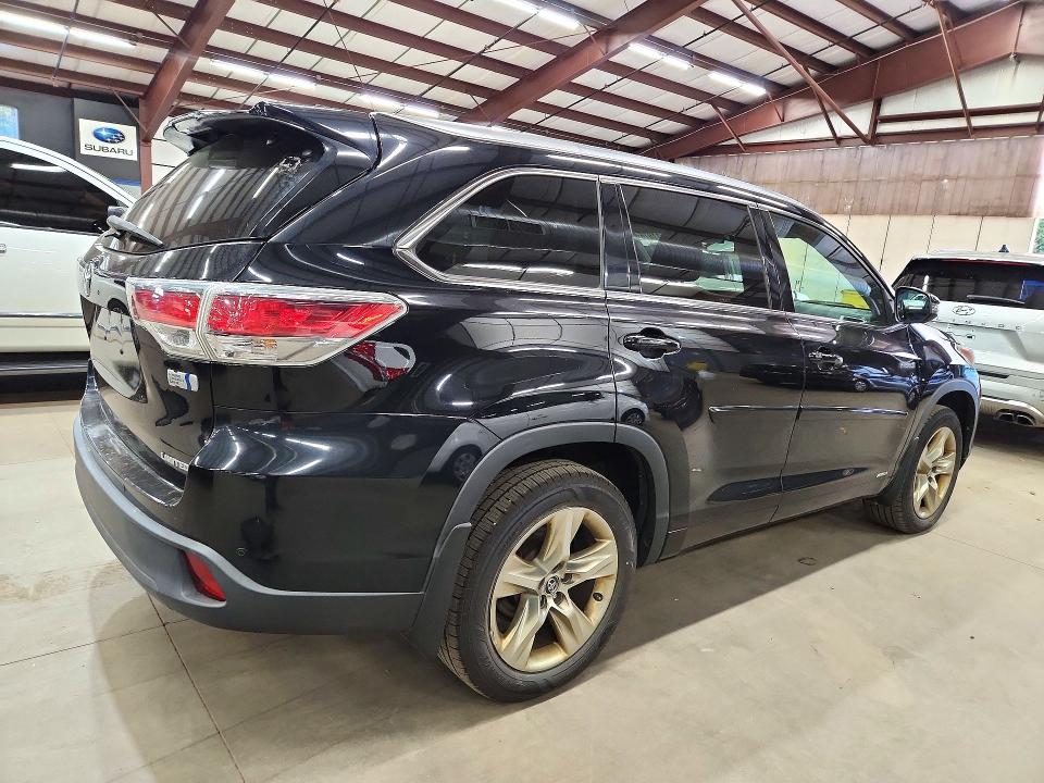 Photo 3 from auction – 2016 TOYOTA HIGHLANDER HYBRID with VIN 5TDDCRFH9GS014576