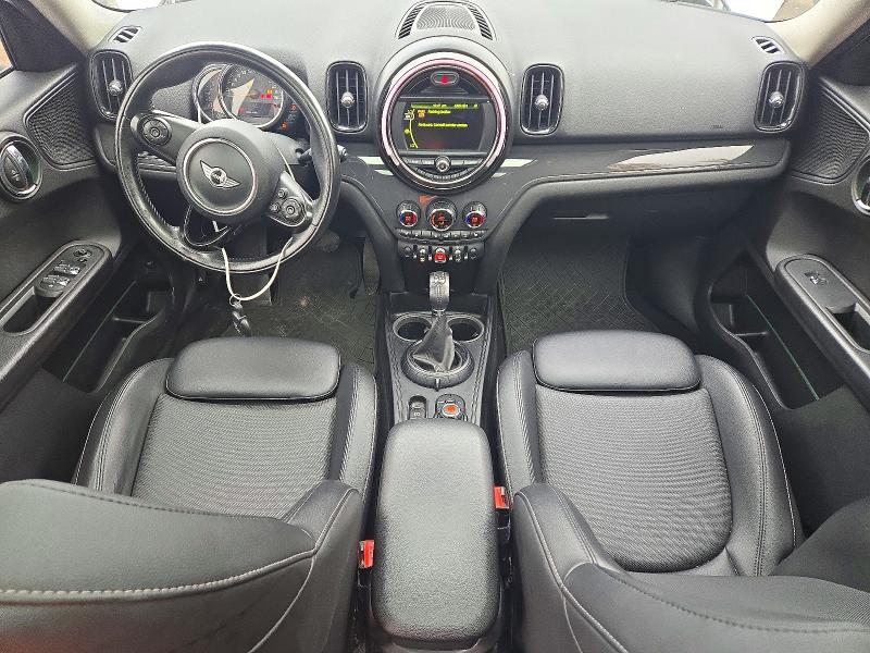 Снимка 8 от търг – 2017 MINI COOPER с VIN WMZYV5C39H3C02081