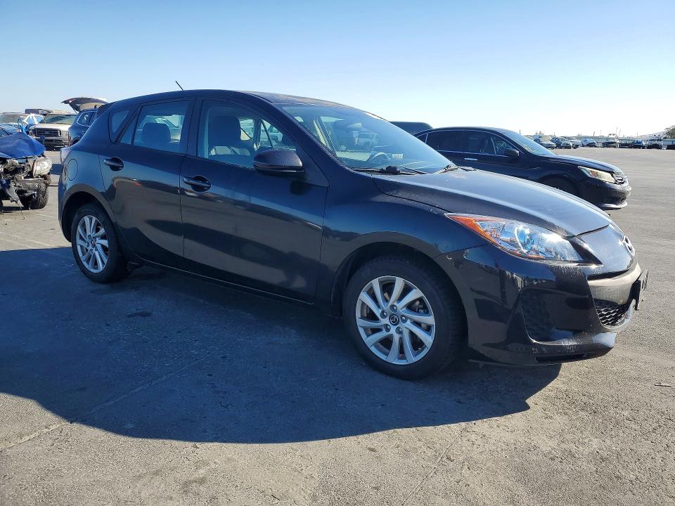 Снимка 4 от търг – 2013 MAZDA 3 с VIN JM1BL1LP4D1820967