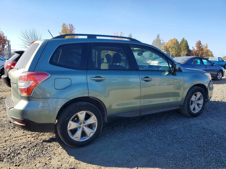 Снимка 3 от търг – 2015 SUBARU FORESTER с VIN JF2SJADC8FH564880