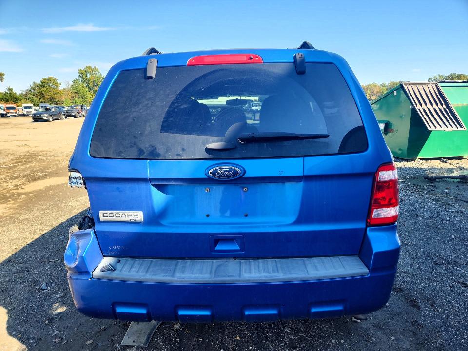 Снимка 6 от търг – 2011 FORD ESCAPE с VIN 1FMCU0D70BKC35851