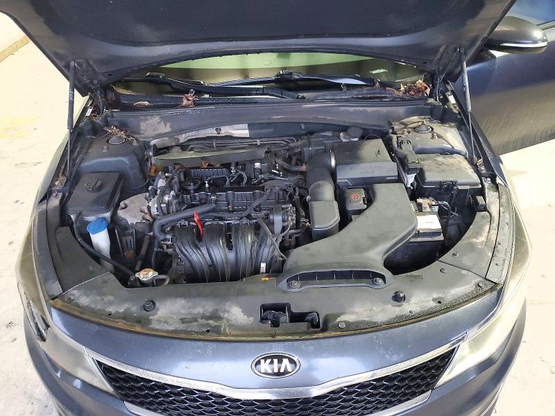 Photo 11 from auction – 2017 KIA OPTIMA with VIN 5XXGT4L31HG135937