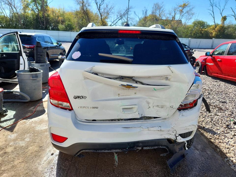 Photo 6 from auction – 2019 CHEVROLET TRAX with VIN KL7CJPSB2KB917091