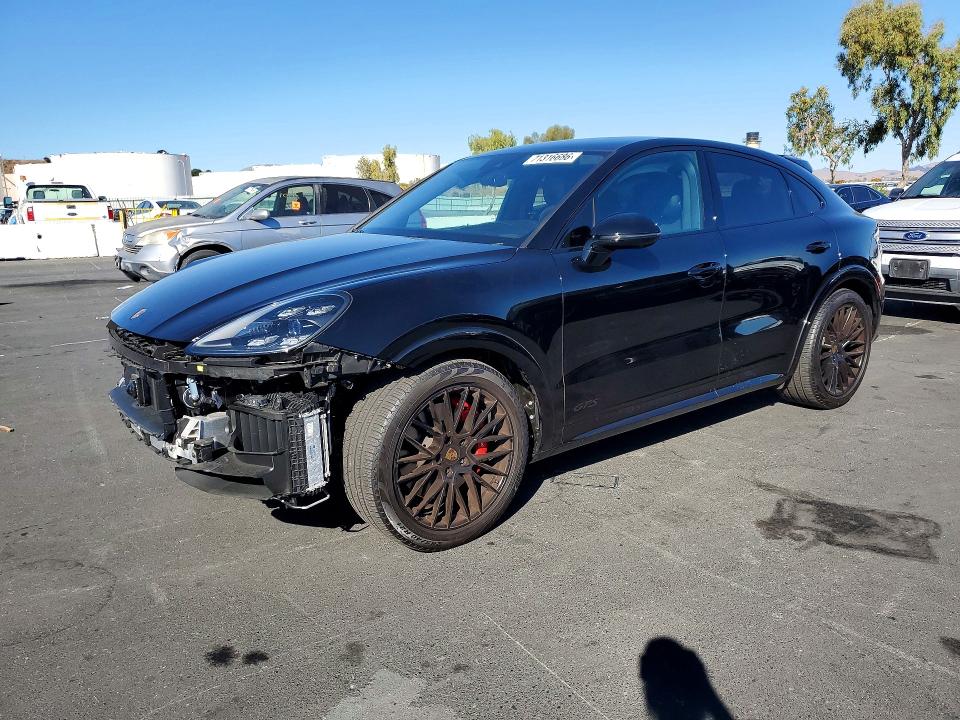 Снимка 1 от търг – 2023 PORSCHE CAYENNE с VIN WP1BG2AY5PDA32643