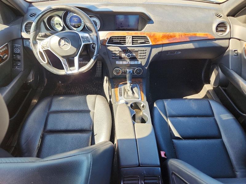 Снимка 8 от търг – 2014 MERCEDES-BENZ C с VIN WDDGF8AB0EG231786