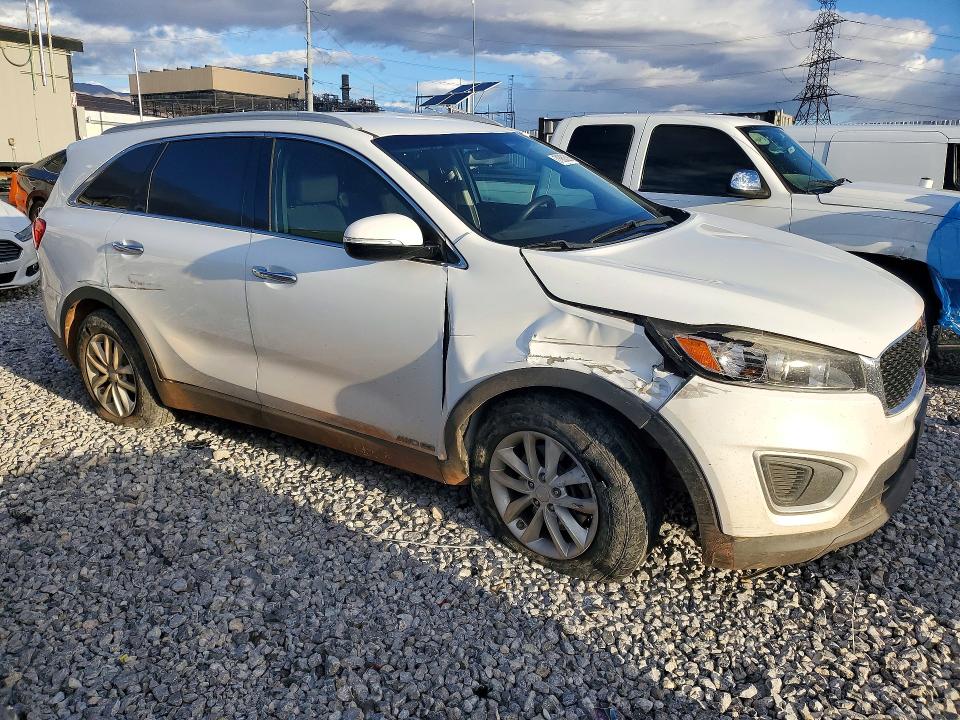 Photo 4 from auction – 2018 KIA SORENTO with VIN 5XYPGDA55JG338677