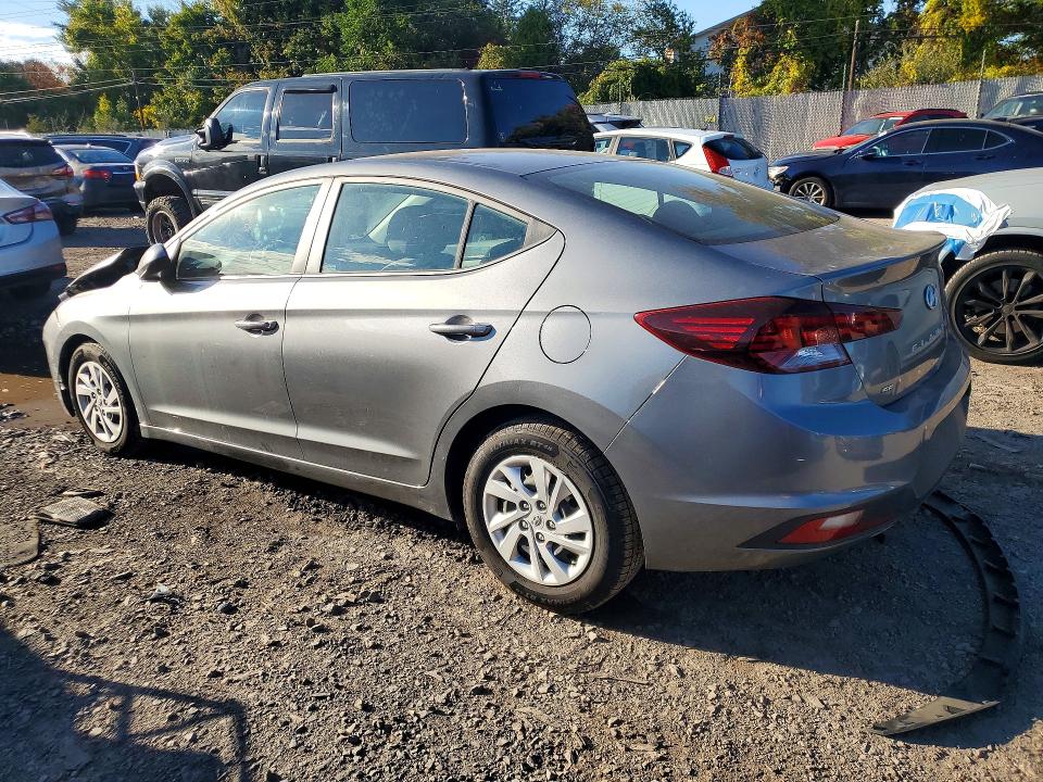 Снимка 2 от търг – 2019 HYUNDAI ELANTRA с VIN 5NPD74LF5KH442718