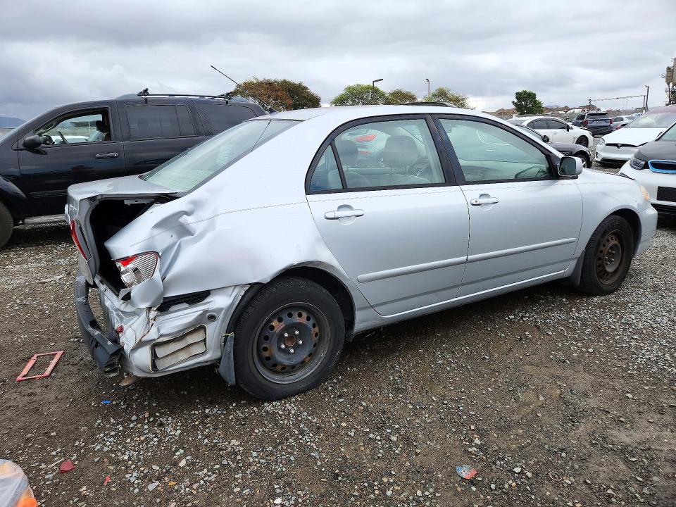 Photo 3 from auction – 2005 TOYOTA COROLLA with VIN 1NXBR32E25Z465500