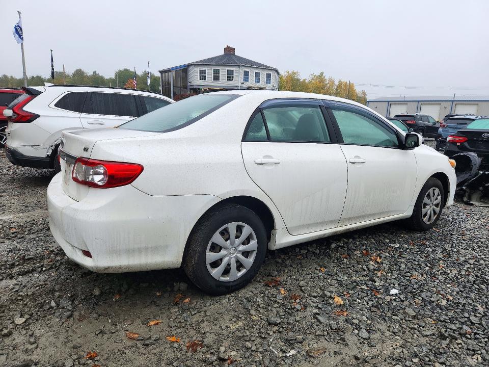 Photo 3 from auction – 2011 TOYOTA COROLLA with VIN 2T1BU4EE8BC746858