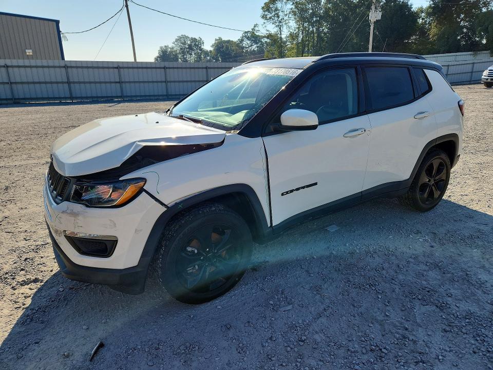 JEEP COMPASS 2019 с VIN 3C4NJDBB0KT697667 - Снимка от търг