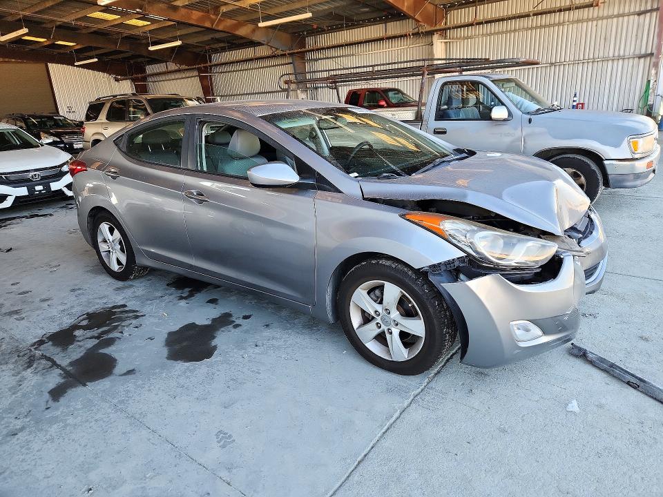 Photo 4 from auction – 2012 HYUNDAI ELANTRA with VIN KMHDH4AE8CU356054