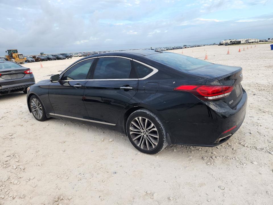 Photo 2 from auction – 2016 HYUNDAI GENESIS with VIN KMHGN4JE7GU126825