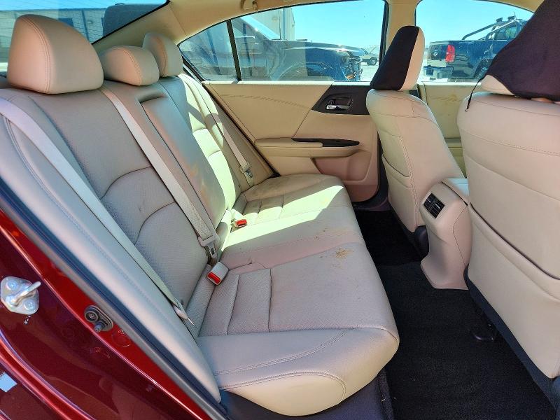 Снимка 10 от търг – 2015 HONDA ACCORD с VIN 1HGCR2F8XFA015685