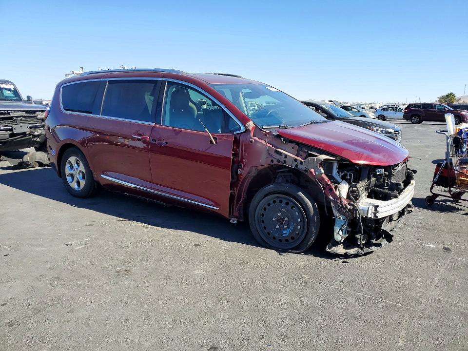 Фото 4 с аукциона – 2018 CHRYSLER PACIFICA с VIN 2C4RC1N71JR230129
