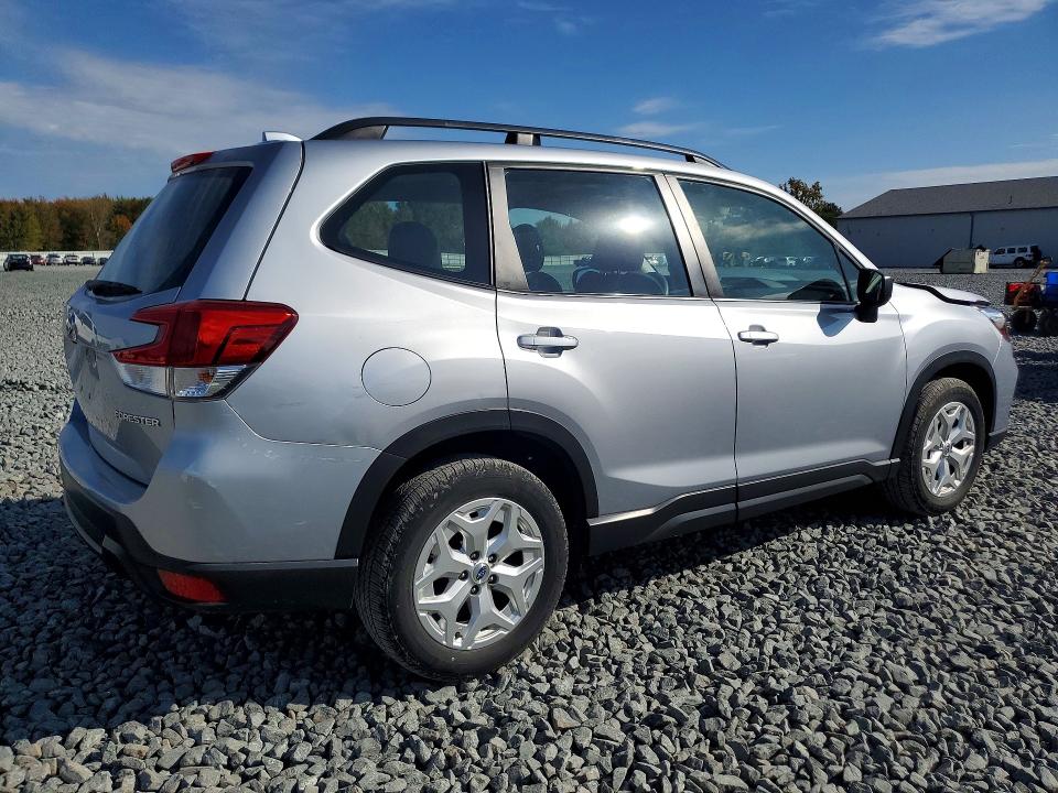 Zdjęcie 3 z aukcji – 2021 SUBARU FORESTER z VIN JF2SKADC1MH469717