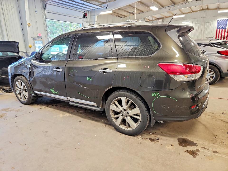 Снимка 2 от търг – 2015 NISSAN PATHFINDER с VIN 5N1AR2MM1FC713088