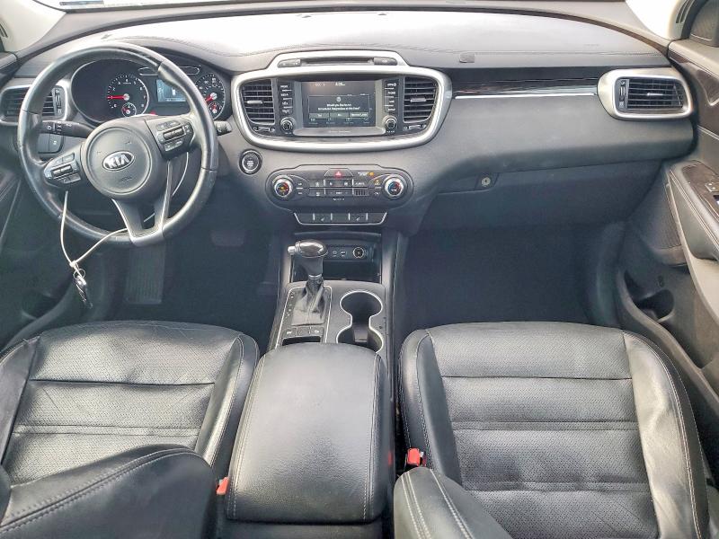 Снимка 8 от търг – 2017 KIA SORENTO с VIN 5XYPG4A37HG275218