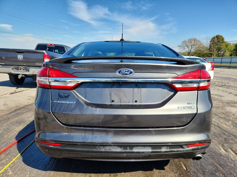 Photo 6 from auction – 2018 FORD FUSION with VIN 3FA6P0LU1JR132700