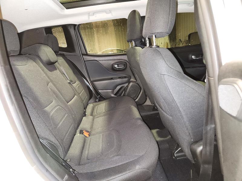 Снимка 11 от търг – 2022 JEEP RENEGADE с VIN ZACNJDB16NPN61236