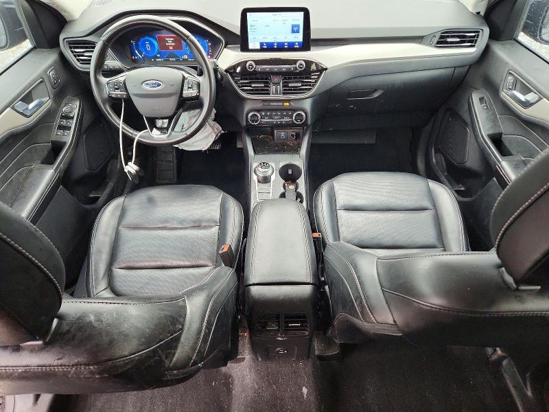 Foto 8 de la subasta – 2021 FORD ESCAPE con VIN 1FMCU0H63MUB19018