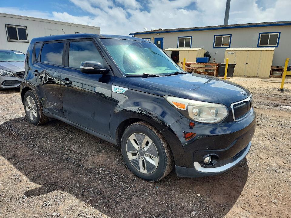 Photo 4 from auction – 2018 KIA SOUL EV with VIN KNDJX3AE8J7026429