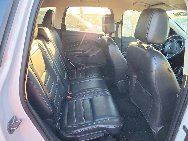 Снимка 11 от търг – 2017 FORD ESCAPE с VIN 1FMCU9J92HUD21296