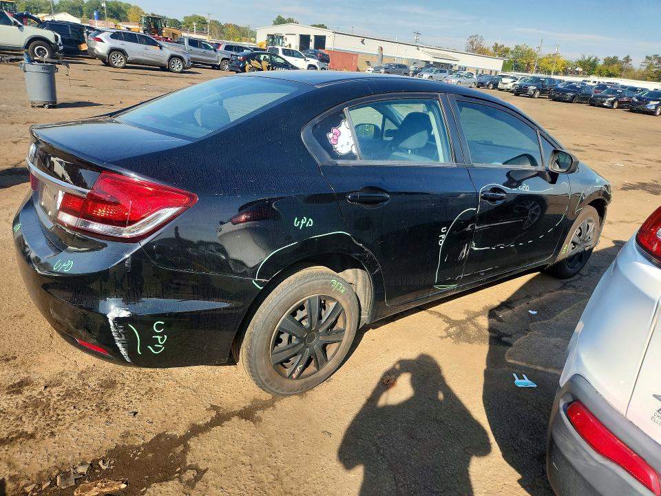 Снимка 3 от търг – 2015 HONDA CIVIC с VIN 19XFB2F57FE296492