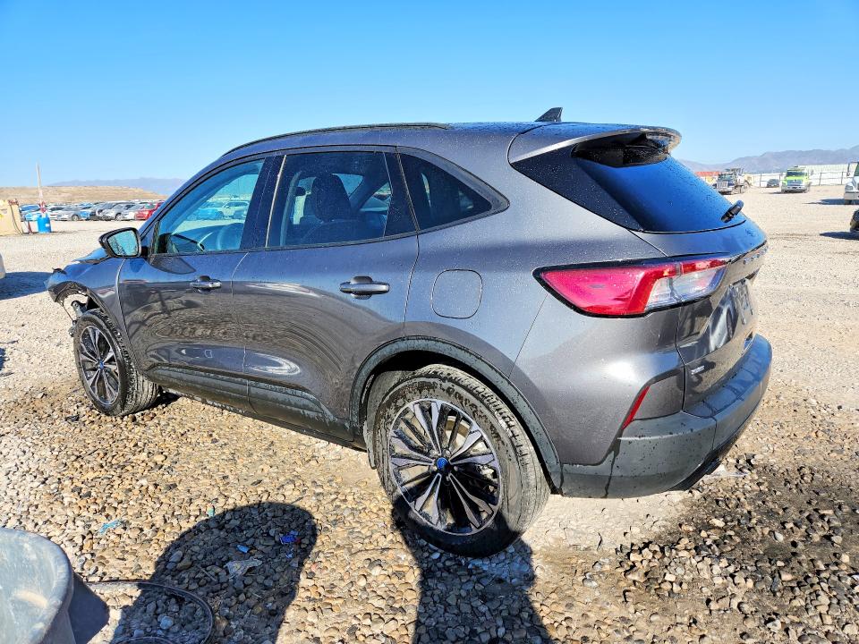Фото 2 с аукциона – 2022 FORD ESCAPE с VIN 1FMCU9G64NUB14210