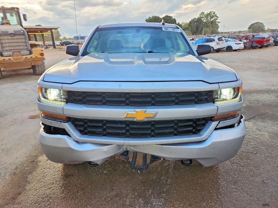 Снимка 5 от търг – 2018 CHEVROLET SILVERADO с VIN 1GCVKPEC7JZ373237