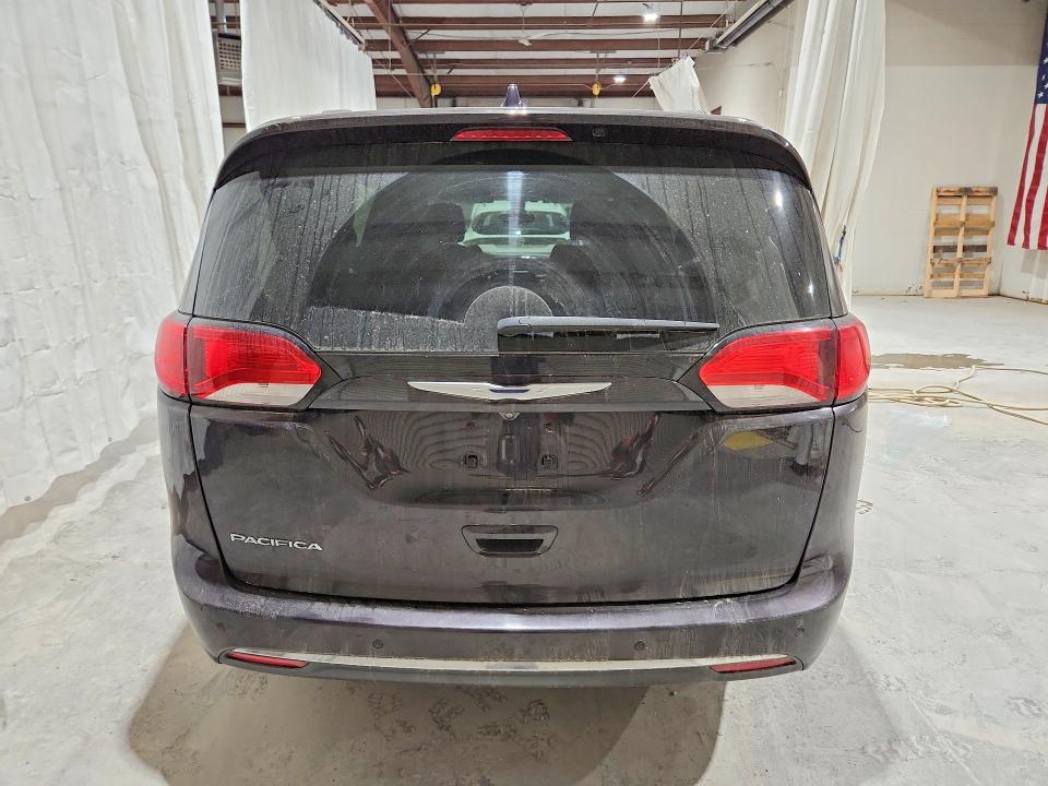 Фото 6 с аукциона – 2017 CHRYSLER PACIFICA с VIN 2C4RC1BG4HR804916