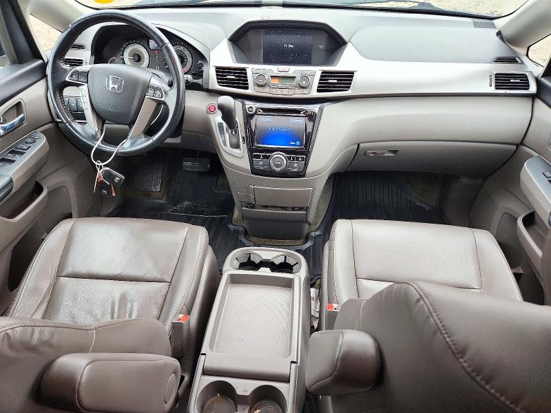 Photo 8 from auction – 2016 HONDA ODYSSEY with VIN 5FNRL5H64GB105110