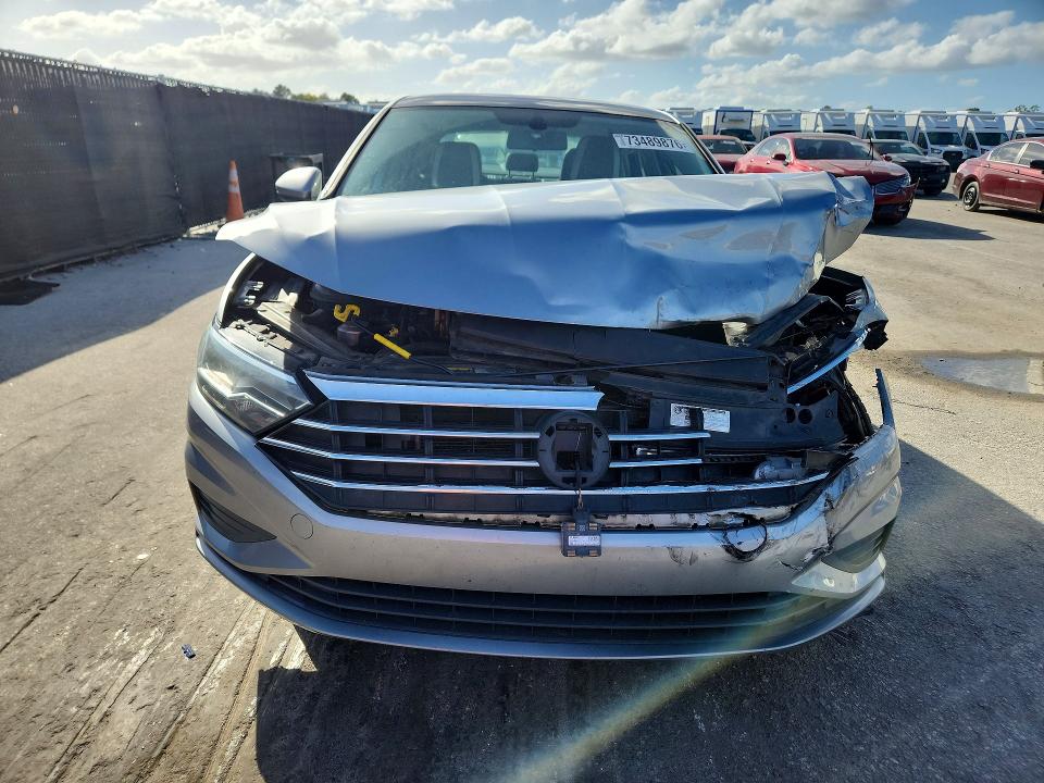 Photo 5 from auction – 2020 VOLKSWAGEN JETTA with VIN 3VWCB7BU3LM030897