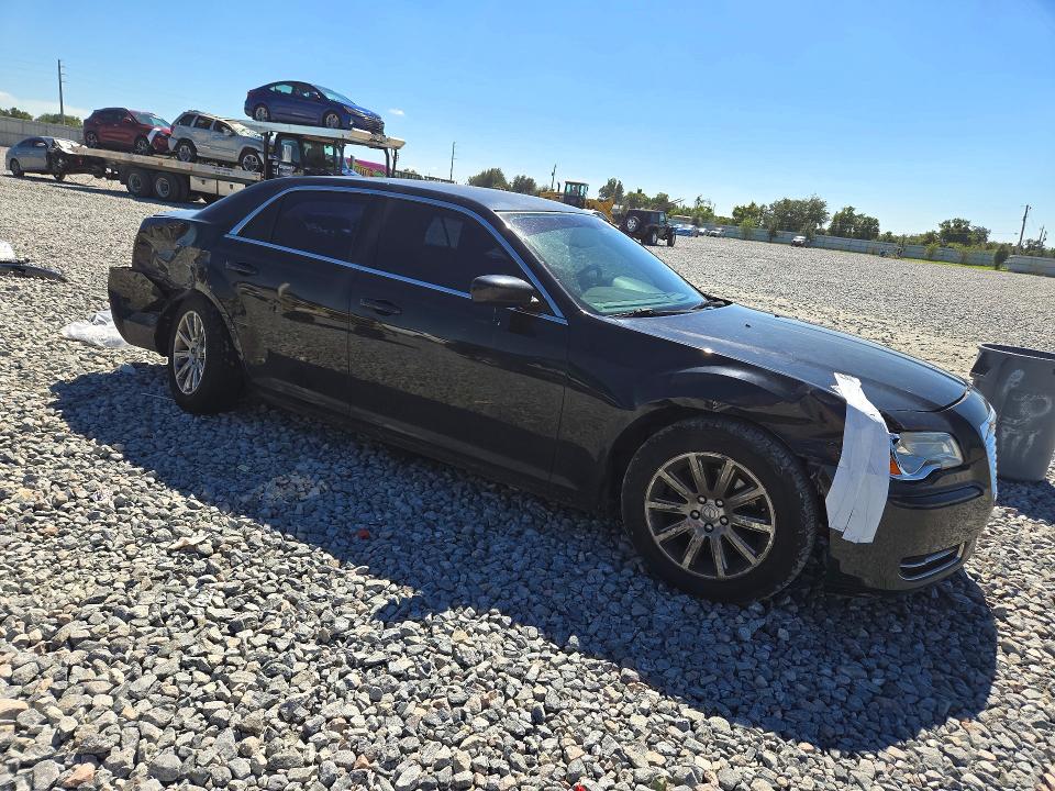 Photo 4 from auction – 2014 CHRYSLER 300 with VIN 2C3CCAAG3EH281479