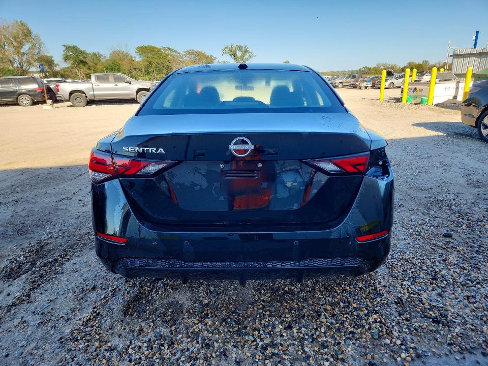 Снимка 6 от търг – 2025 NISSAN SENTRA с VIN 3N1AB8CV9SY366412
