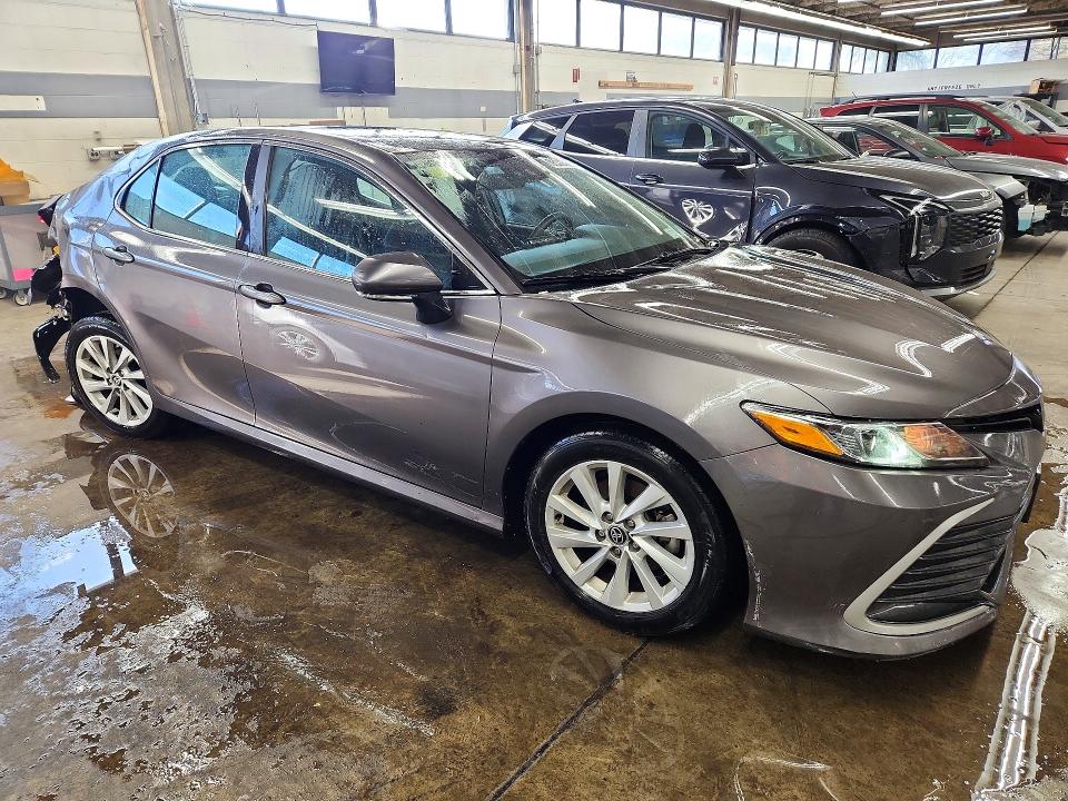 Снимка 4 от търг – 2023 TOYOTA CAMRY с VIN 4T1C11AKXPU812646