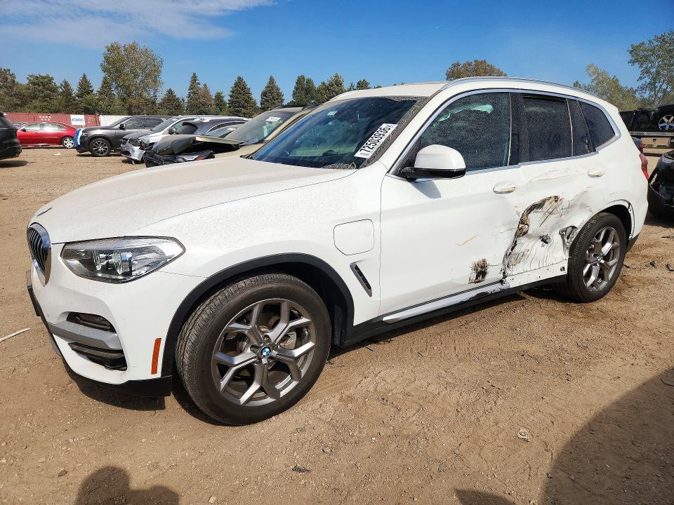 BMW X3 2020 with VIN 5UXTS1C01L9D00219 - Photo from auction