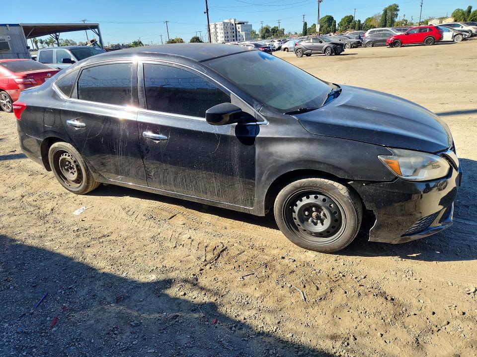 Снимка 4 от търг – 2016 NISSAN SENTRA с VIN 3N1AB7AP0GY252210