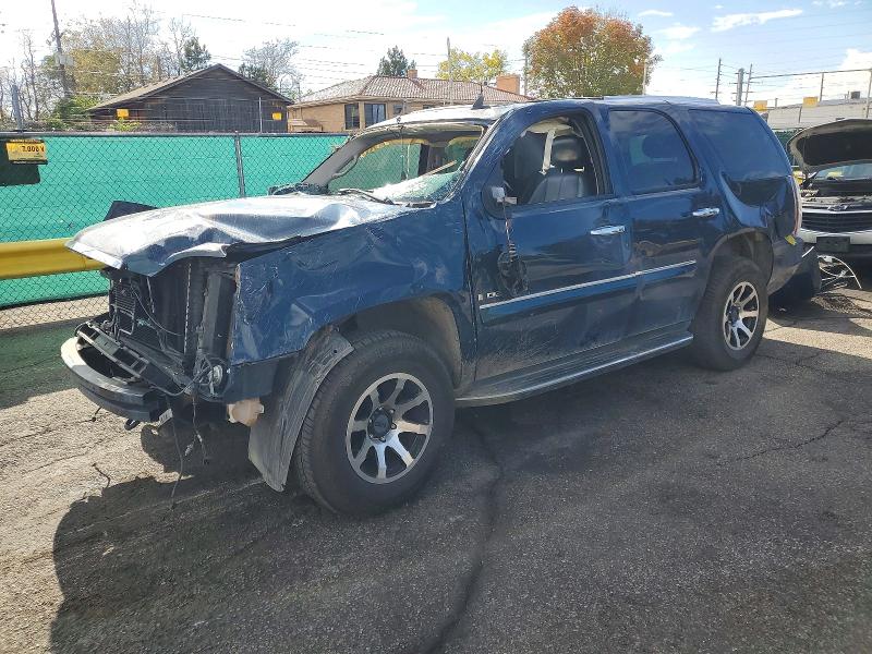 Снимка 1 от търг – 2007 GMC YUKON с VIN 1GKFK63877J183415